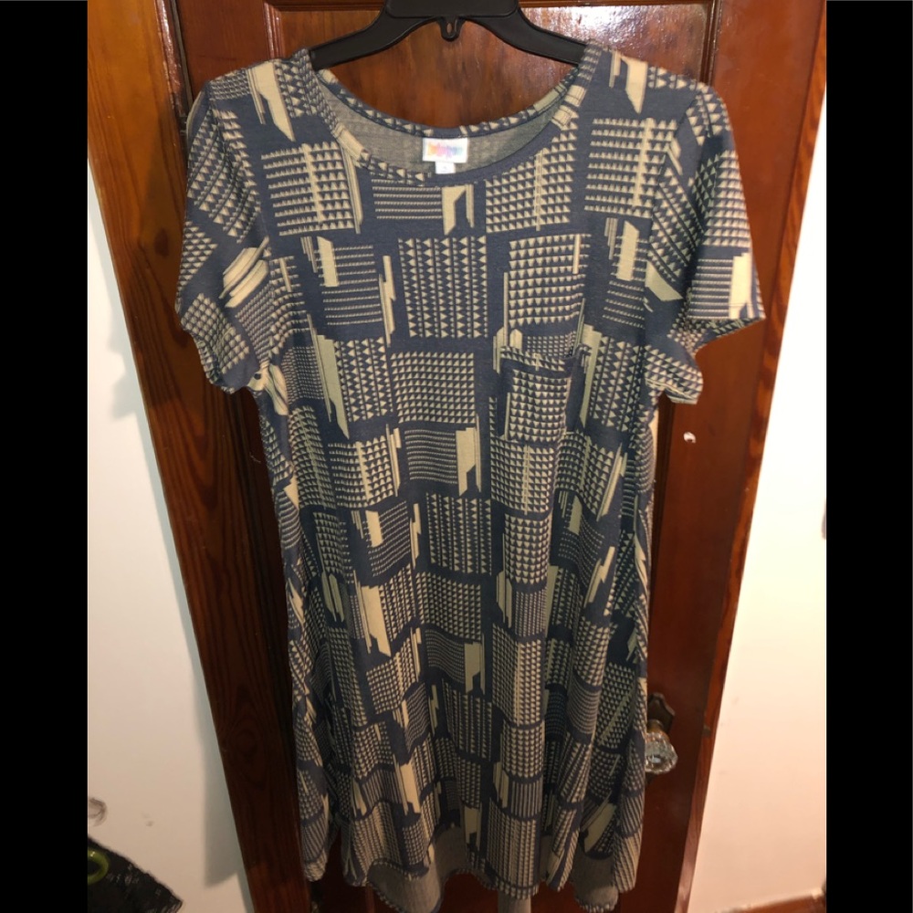 Lularoe Carly dress size XL